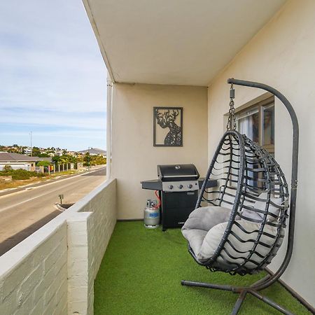 Madriko 23 - Spacious Midtown Langebaan Beach Apartment Esterno foto